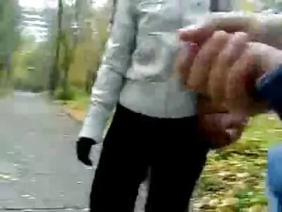 Sexy Teen schüttelt ihren großen Arsch reife hausfrauen gratis