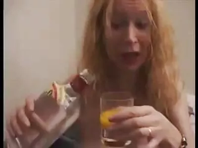 Brünette neckt ihren reife deutsche hausfrauen heißen Arsch